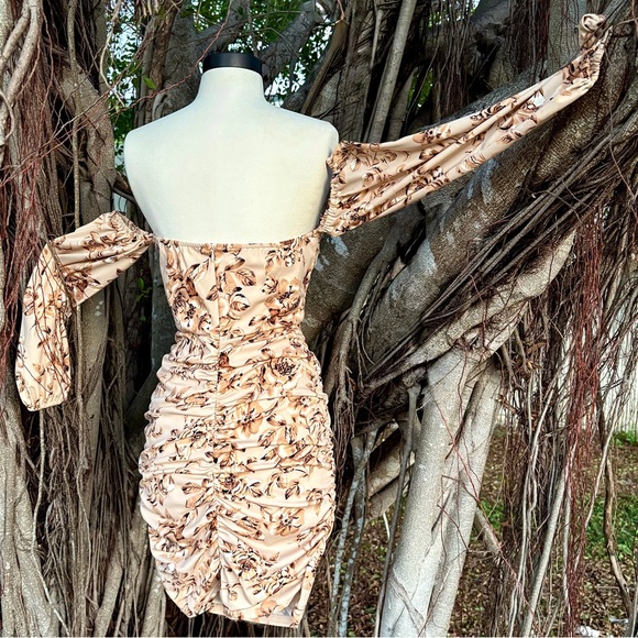 Brown Floral Corset Mini Dress Size M 8 Cold Shoulder Ruched Cocktail Party Zip - Picture 10 of 17